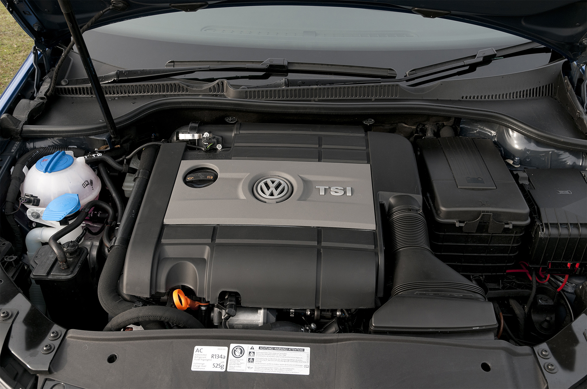 Прийшла зима: як правильно заводити машину в мороз