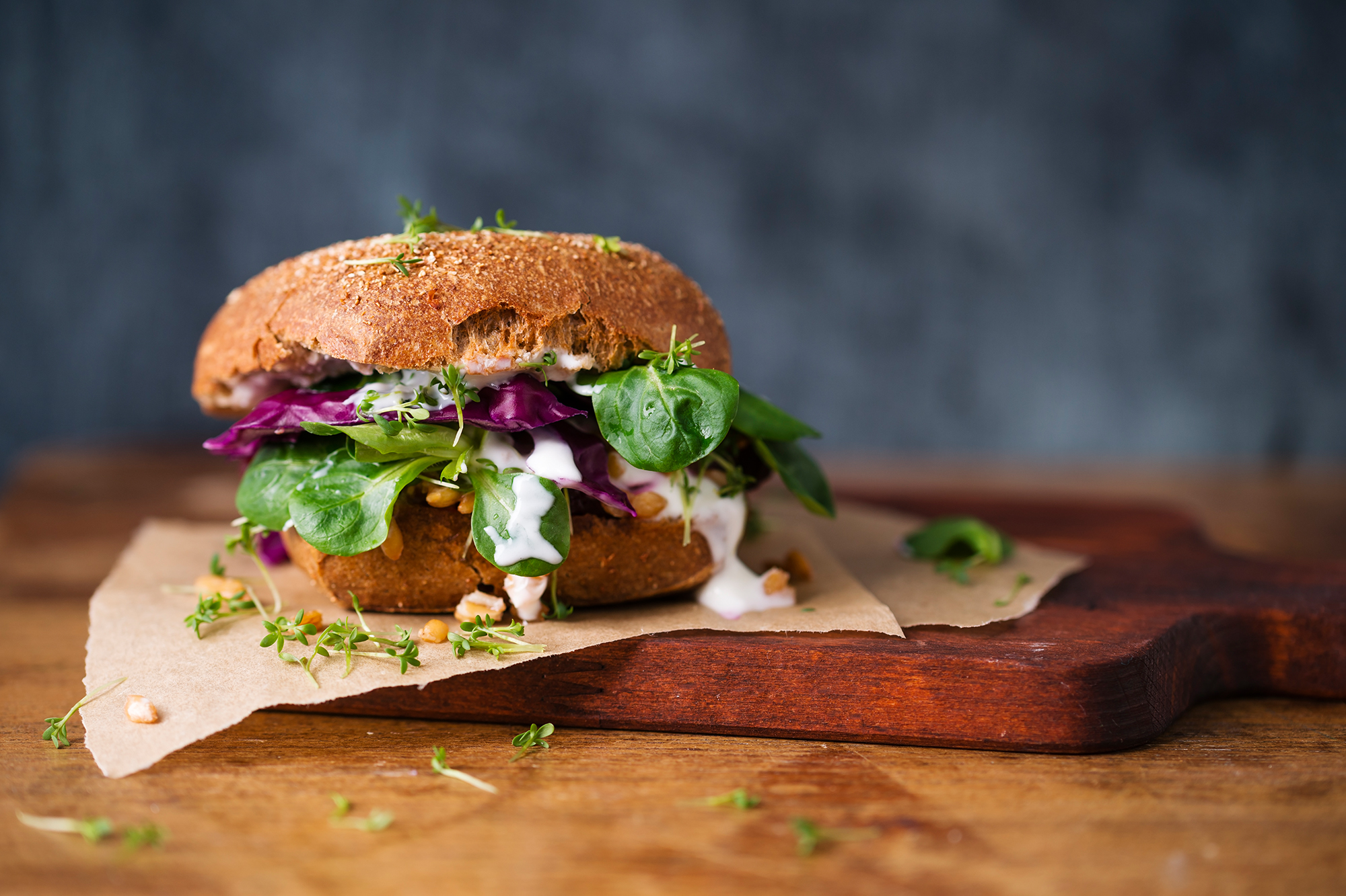 З м'ясом і для веганів: 5 рецептів смачнючих бургерів