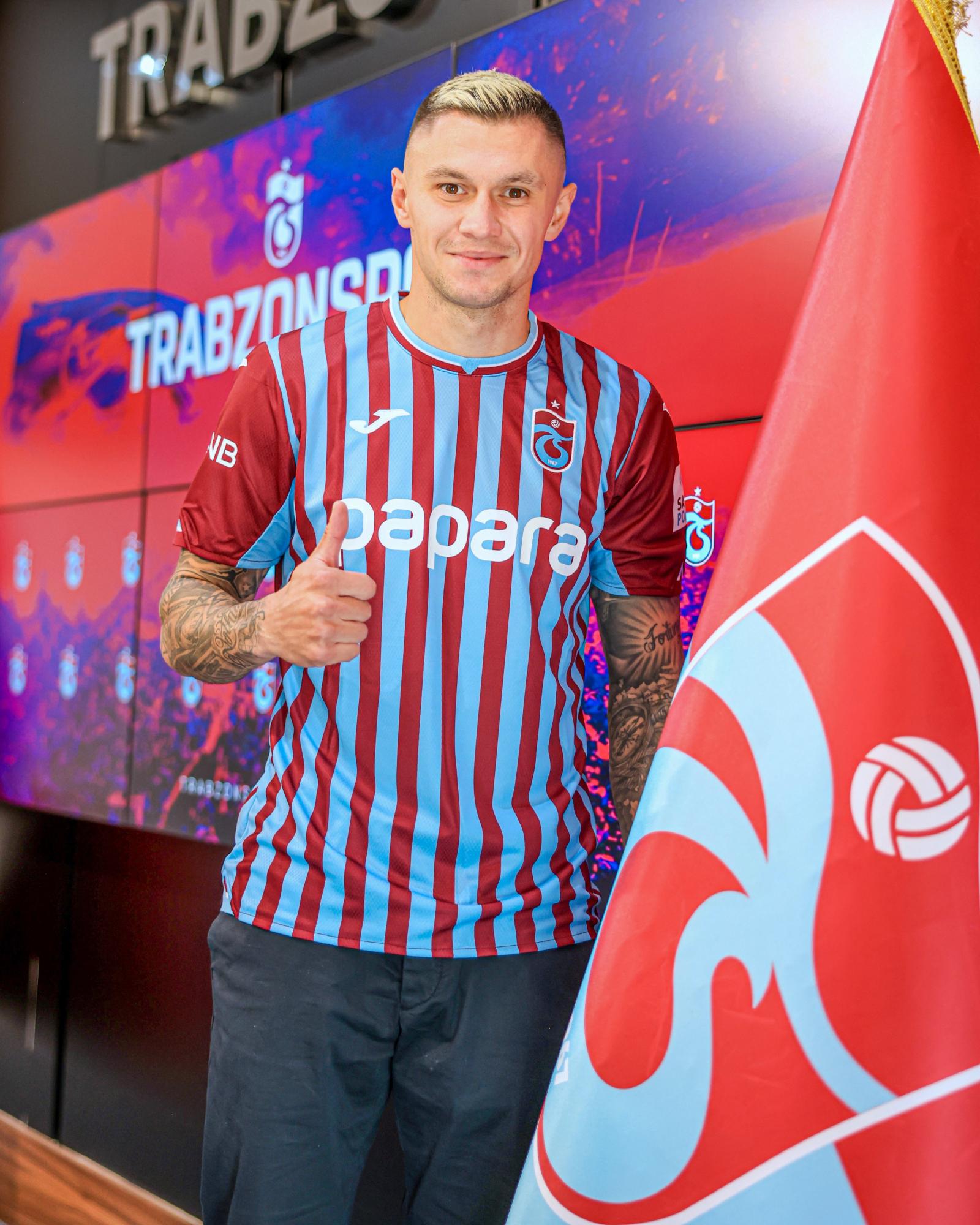 Зубков офіційно перейшов у турецький клуб: гратиме з двома іншими українцями