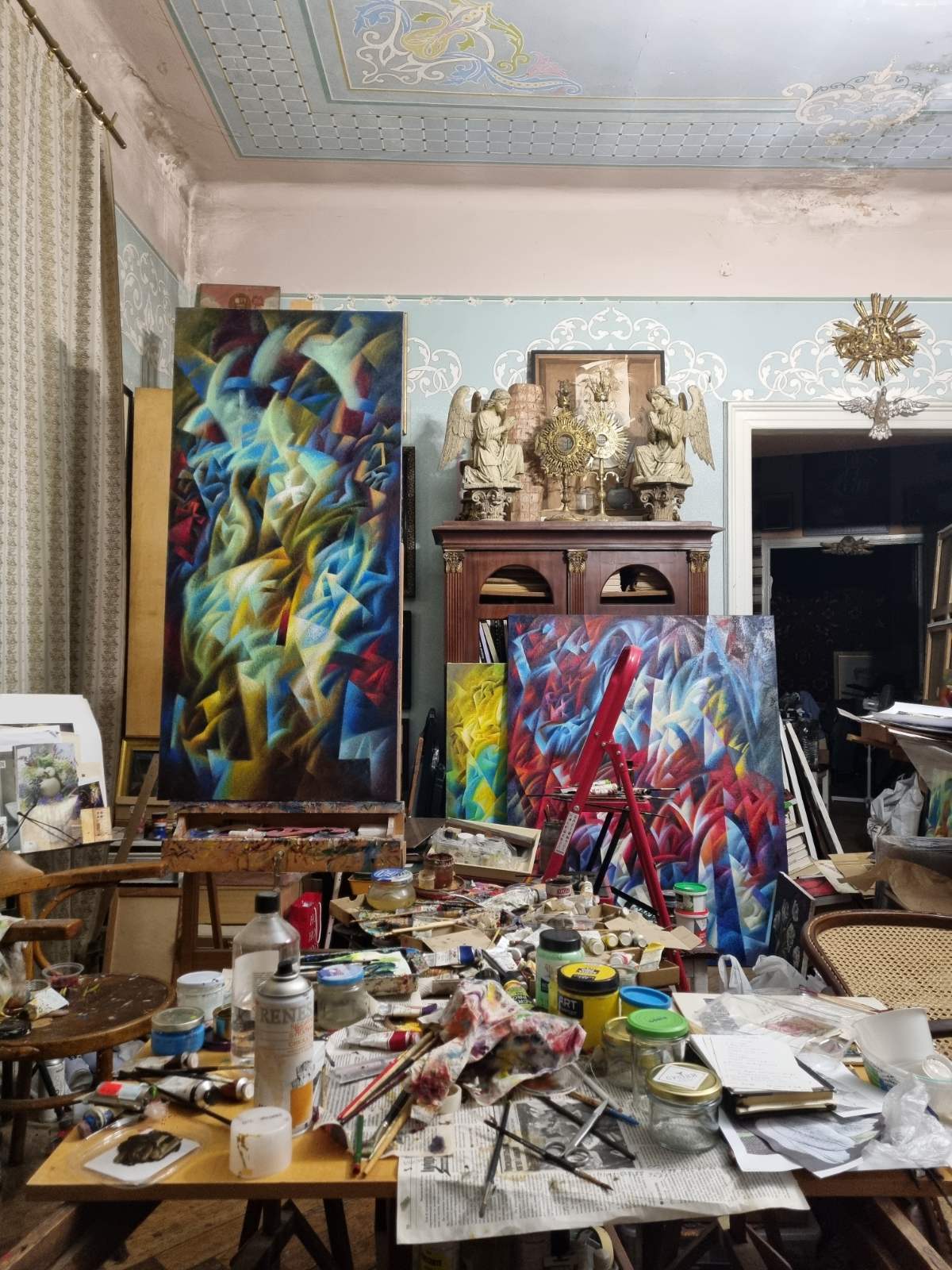 "На гербі України міг бути бінарний код і образ жінки". Інтерв'ю з художником Іваном Турецьким