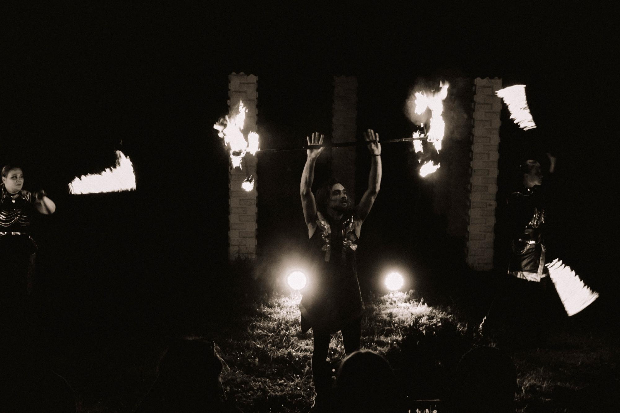 "Життя набуває сенсу". Як на Волині за допомогою культури і традицій адаптовують переселенців