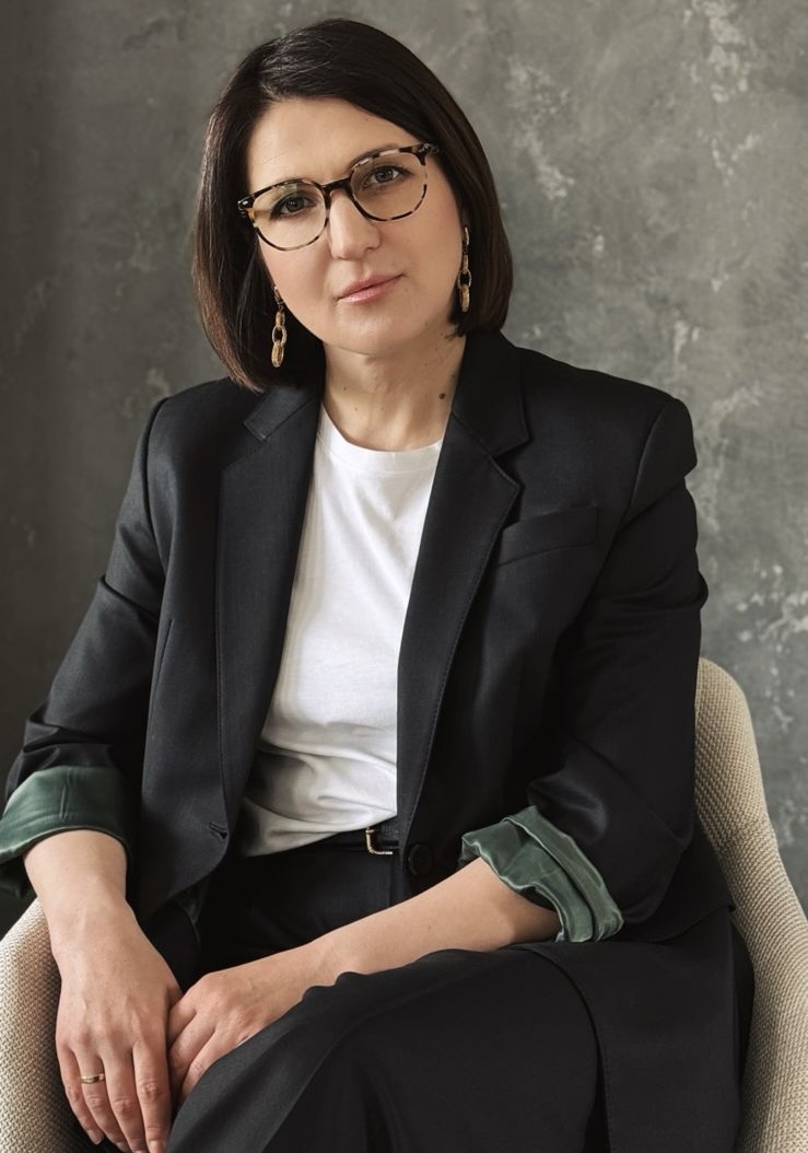 "Молчаливая революция": как менопауза меняет женщину и какую косметику выбрать