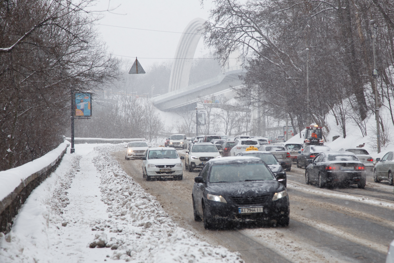 Эти советы водителям могут уберечь жизни во время снегопада: запомните их раз и навсегда