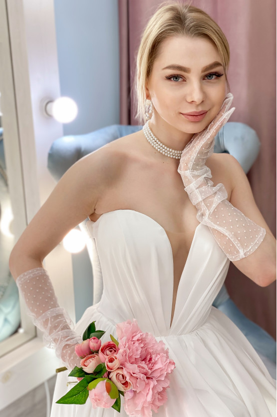 Ідеальний образ нареченої: 5 трендових аксесуарів, які перетворять твоє весілля на казку