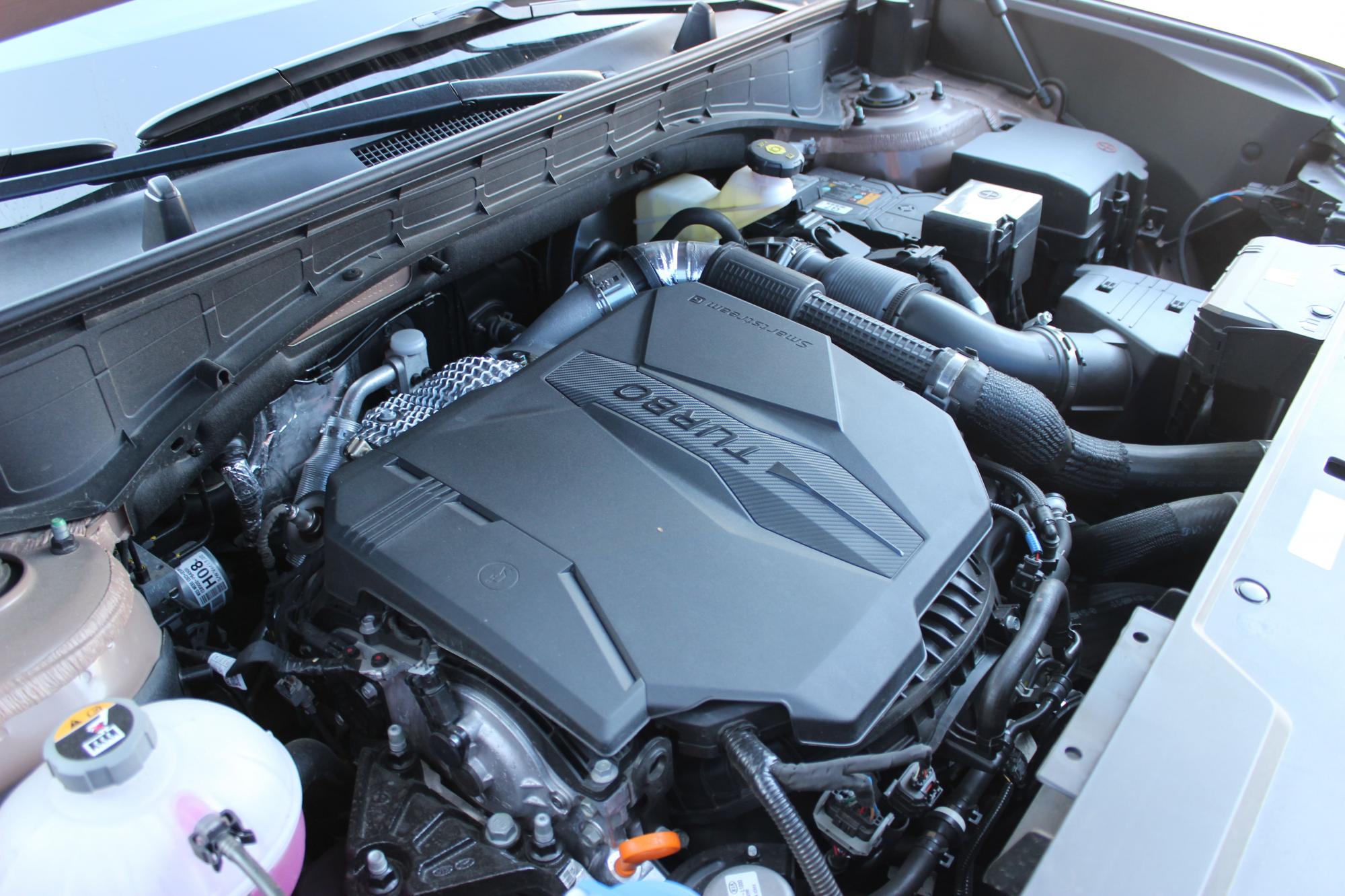 Тест-драйв Hyundai Santa Fe: переваги та недоліки нового кросовера