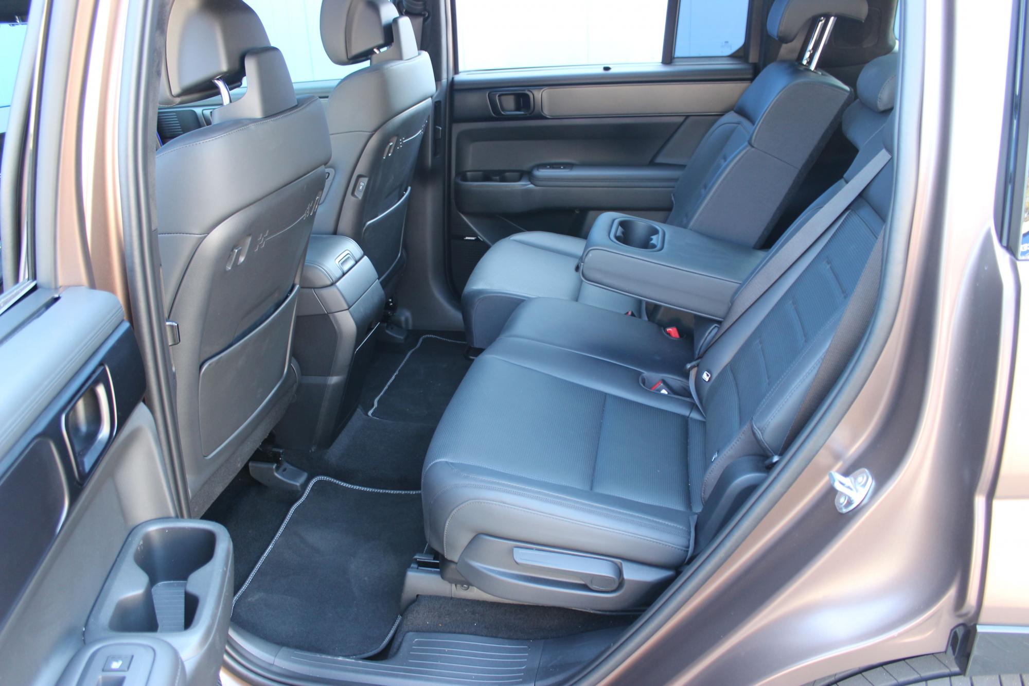 Тест-драйв Hyundai Santa Fe: переваги та недоліки нового кросовера