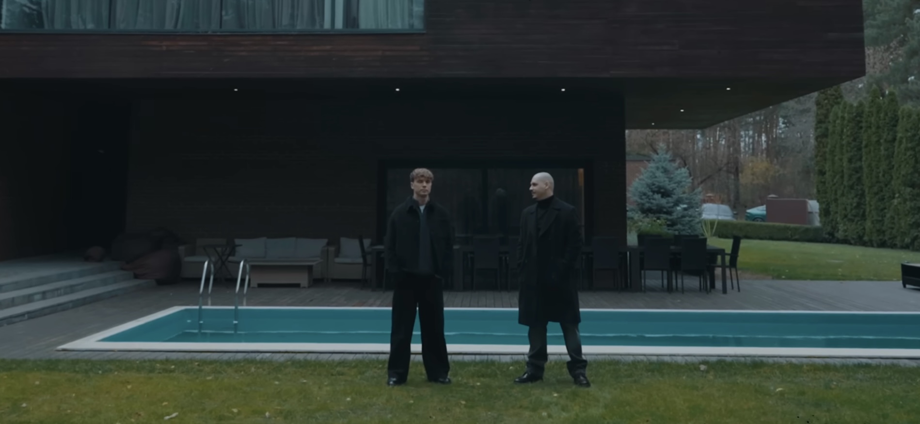 "Офисы" без прикрас: Дмитрий Ефремов о рисках и смыслах фильма "Скамер"