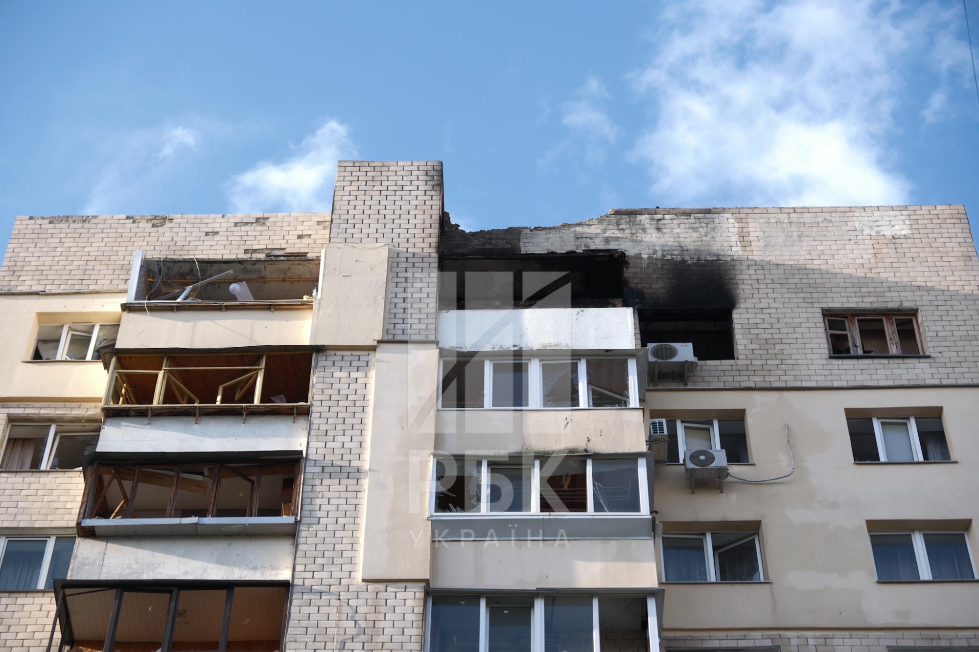 Как выглядит ТРЦ Dream Town на Оболони после атаки дронов (фото, видео)