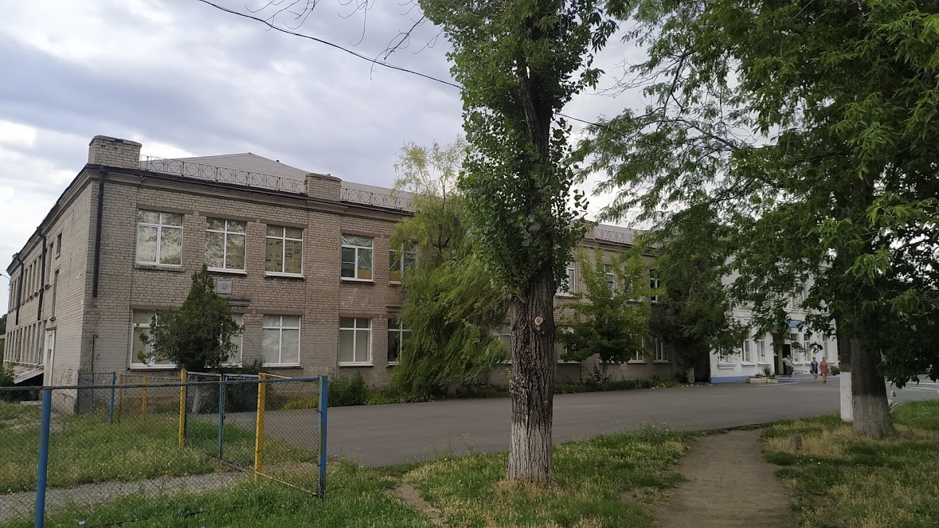 "Тепер усе знищено". У мережі показали нові кадри руїн з окупованого Маріуполя