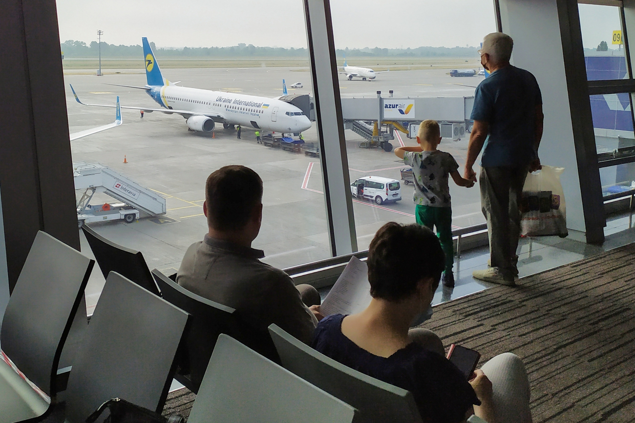 В режимі очікування. Що відбулося з українськими авіакомпаніями за понад рік війни