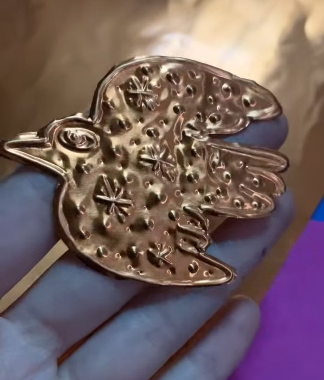 Новогоднее украшение из фольги, которое поразит всех: вот, как его сделать