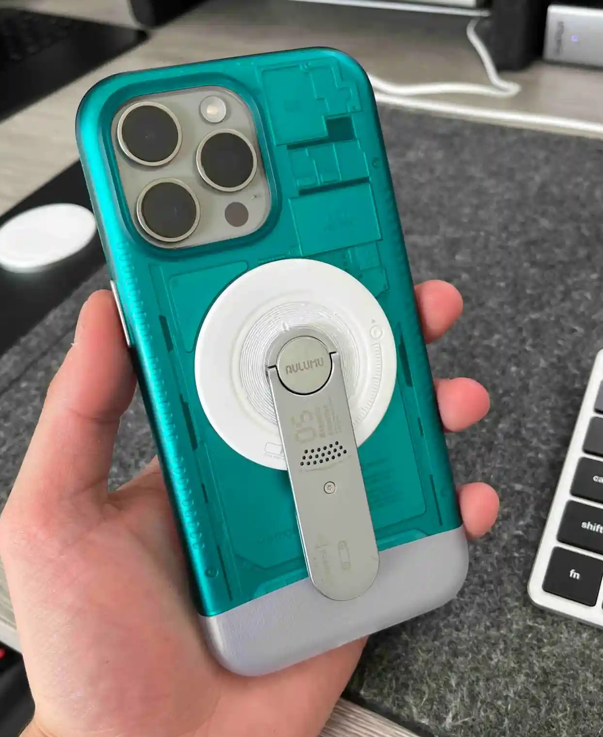 5 аксесуарів, які зроблять ваш iPhone ще крутішим