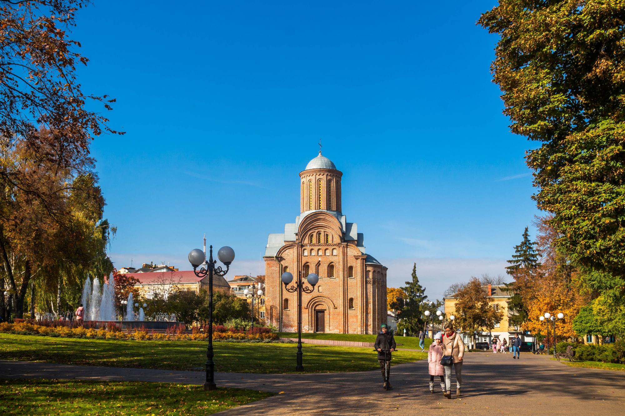 Магия осеннего Чернигова. Лучшие локации для знакомства с городом