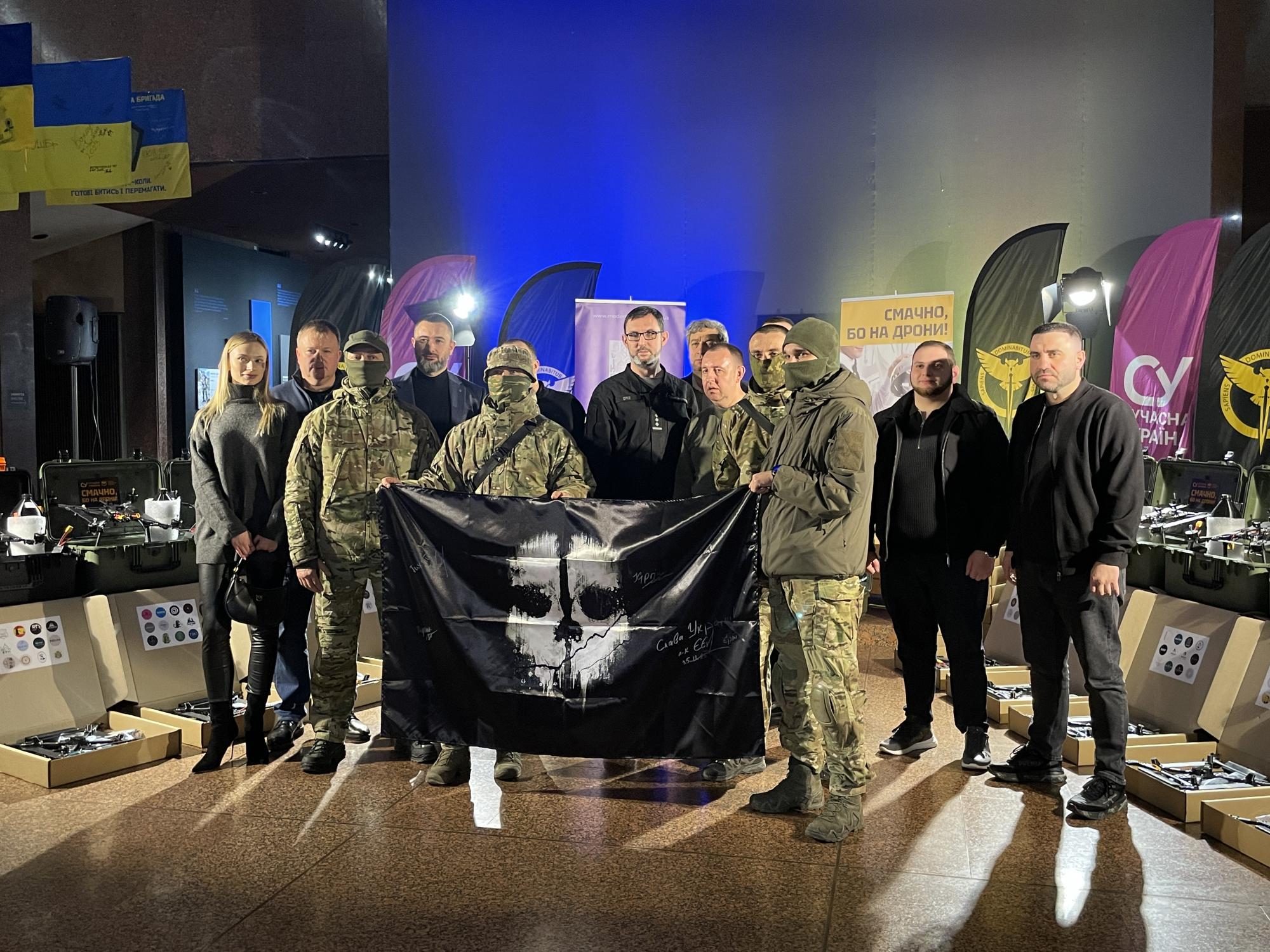 "Смачно, бо на дрони!" Військові ГУР отримали допомогу від українських ресторанів