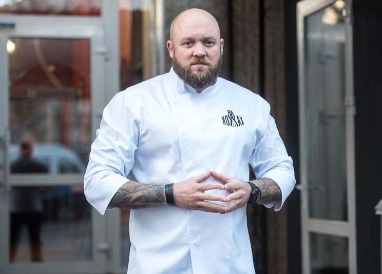 Как приготовить похмельный суп: звездный повар дал полезный рецепт первоянварского блюда