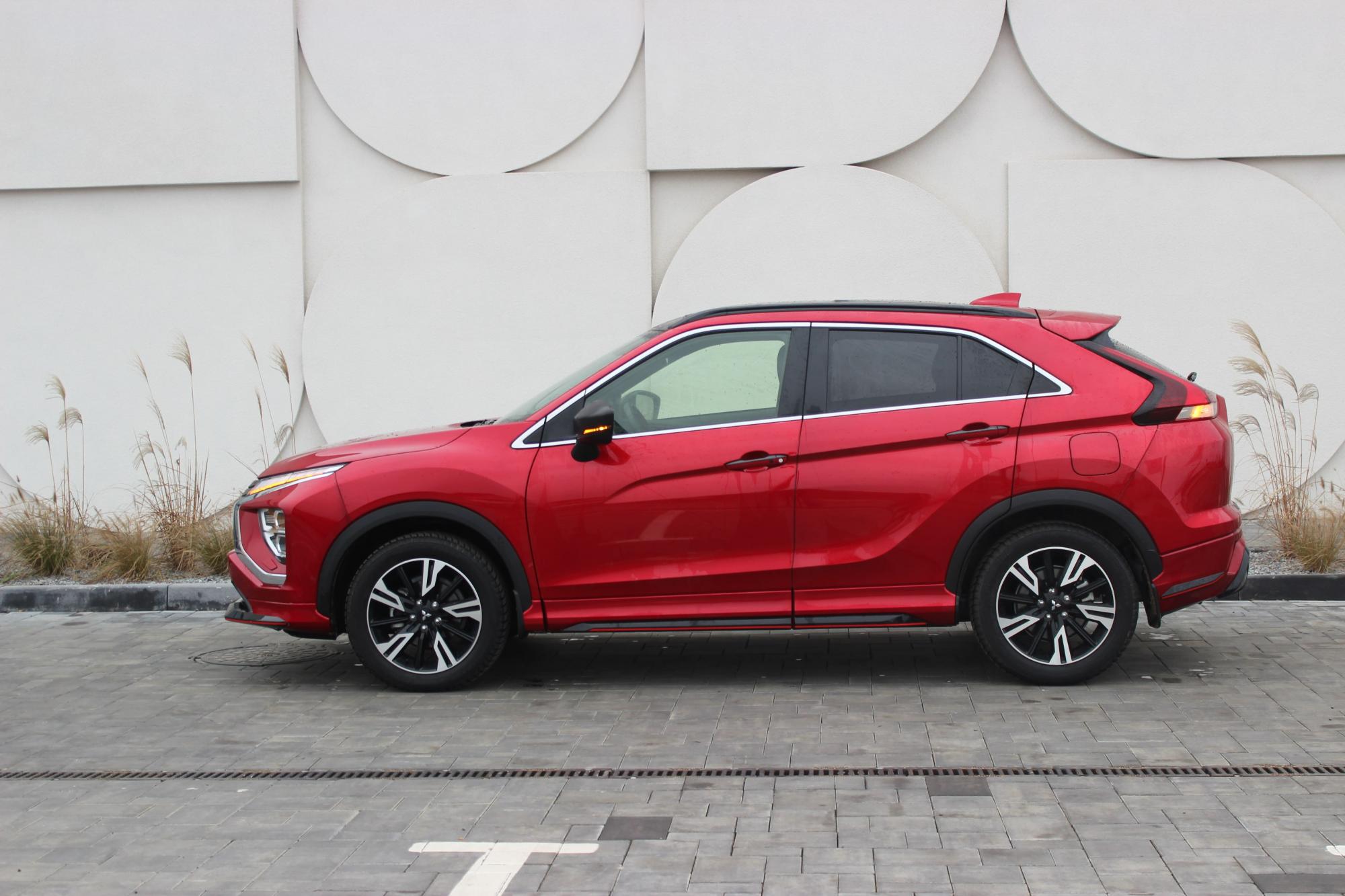 Тест-драйв Mitsubishi Eclipse Cross: переваги та недоліки купеподібного кросовера