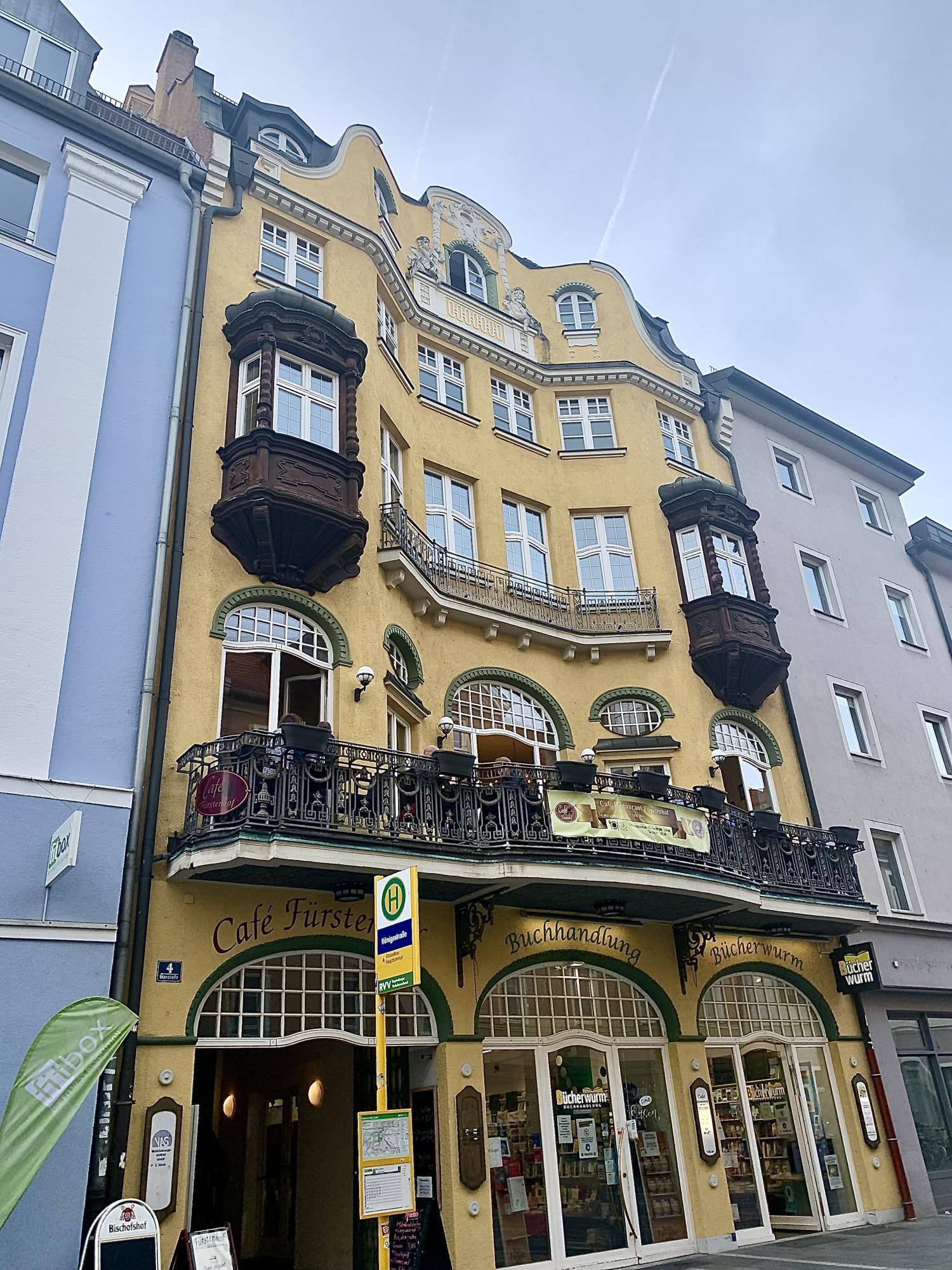 "Из-за комплекса неполноценности возникает иллюзия, будто в Европе жизнь лучше": украинские беженцы – о жизни за границей