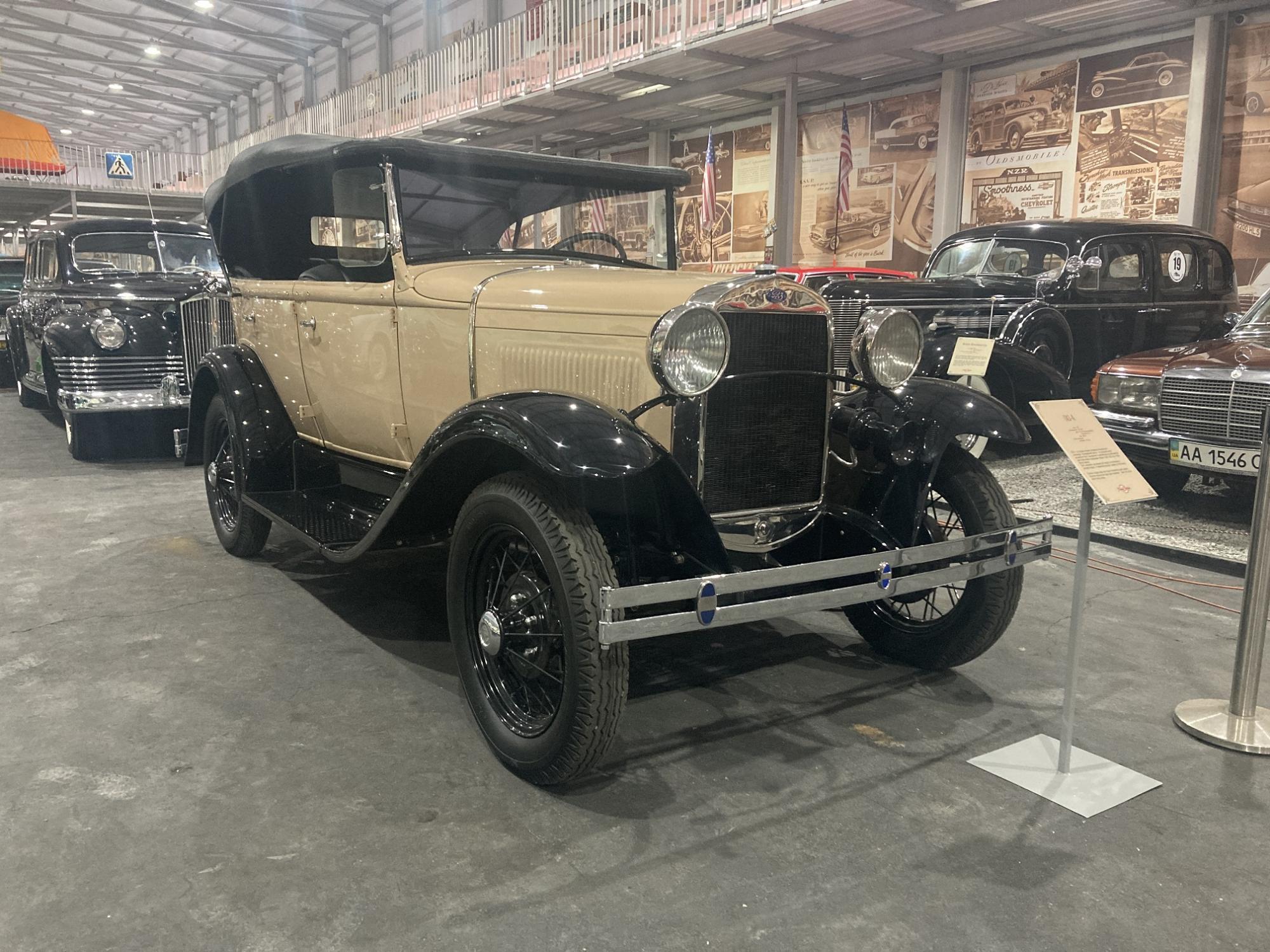 В Киеве открывается первый автомобильный музей: ТОП-5 самых интересных машин