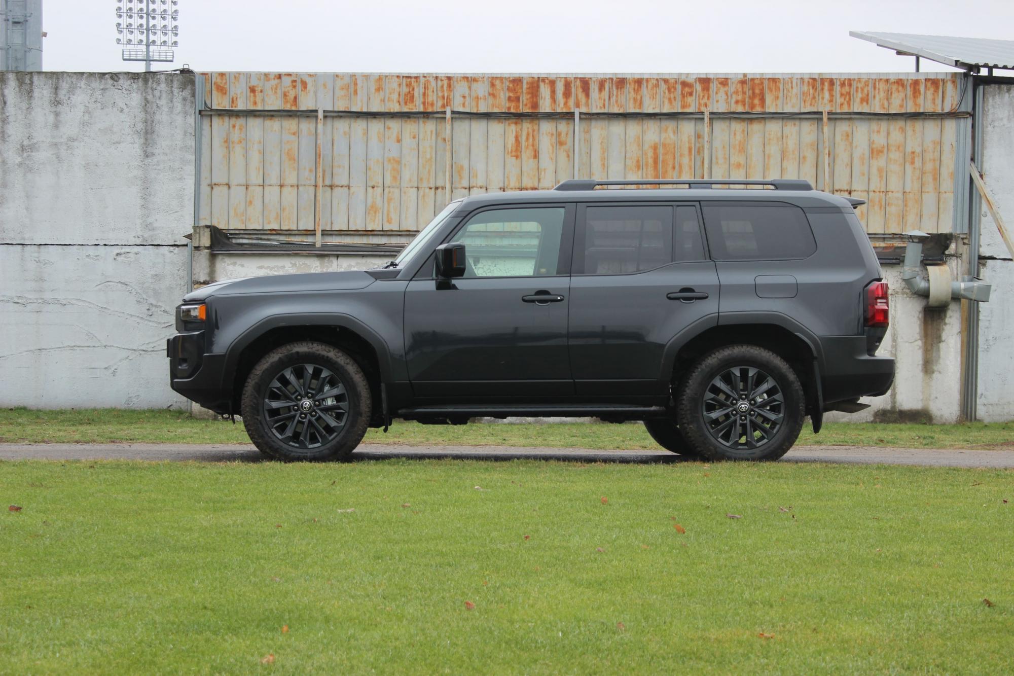 Тест-драйв Toyota Land Cruiser Prado: переваги та недоліки рамного позашляховика