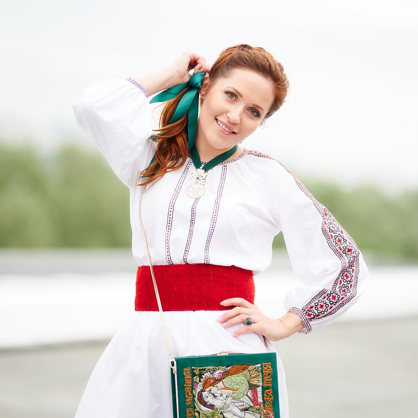 Звезды поздравили украинцев с Днем вышиванки: это наш генетический код, символ и гордость