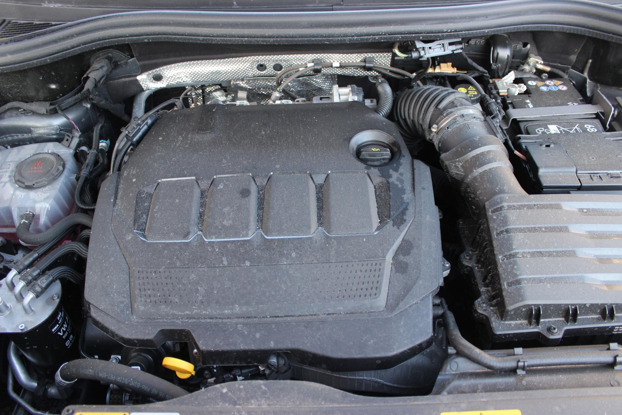 Тест-драйв Volkswagen Tiguan: шукаємо електричні риси в дизельному кросовері