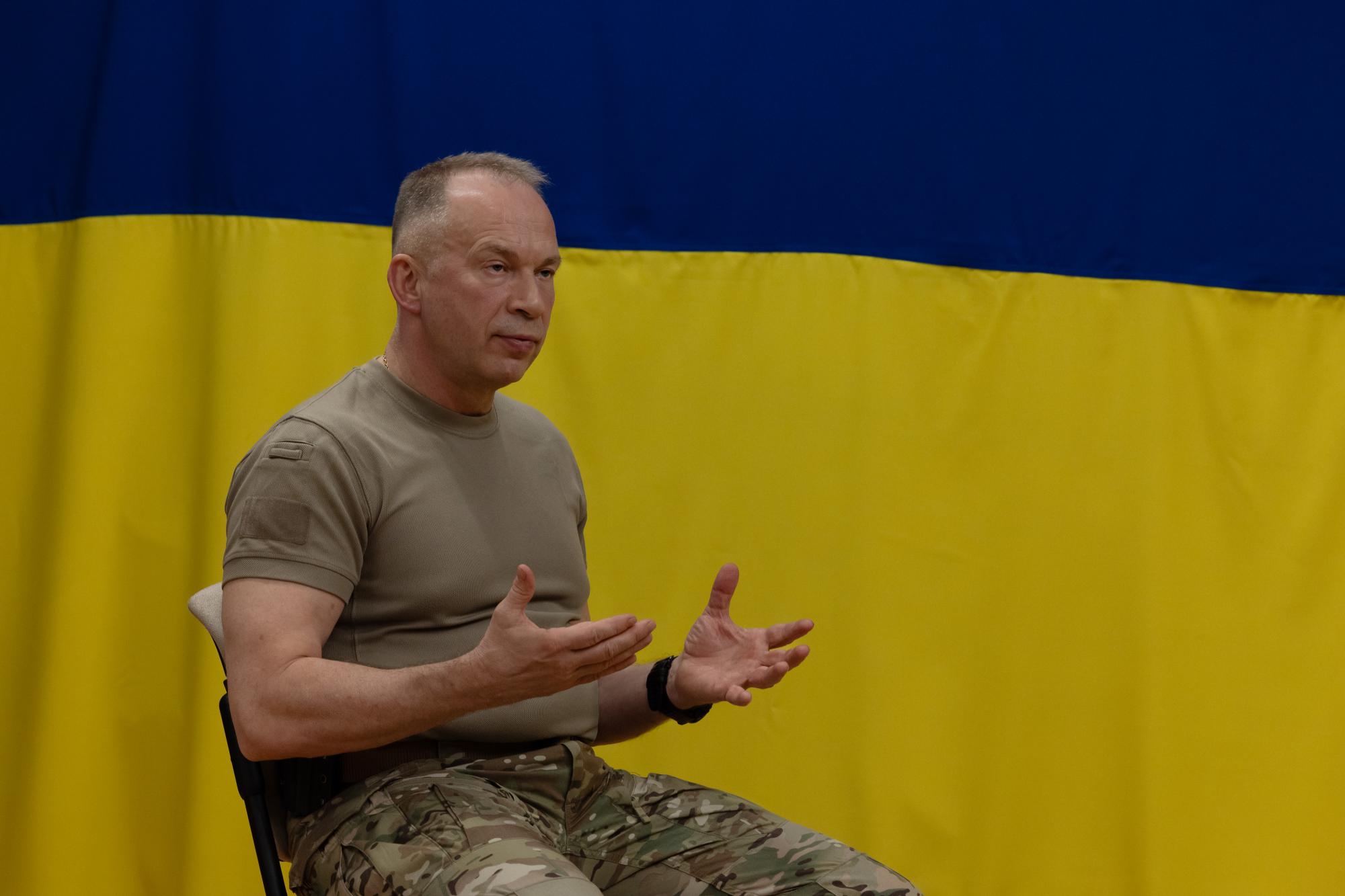 Нам надо постоянно готовиться к войне с Россией: большое интервью Александра Сырского