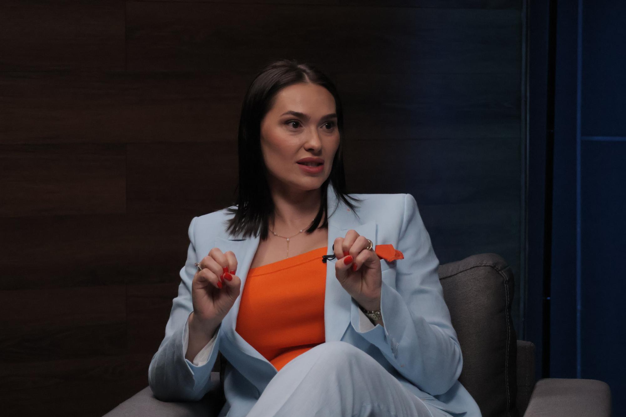 Як зупинити випадіння волосся? Трихолог Варламова - про облисіння до 30 і шкідливі процедури