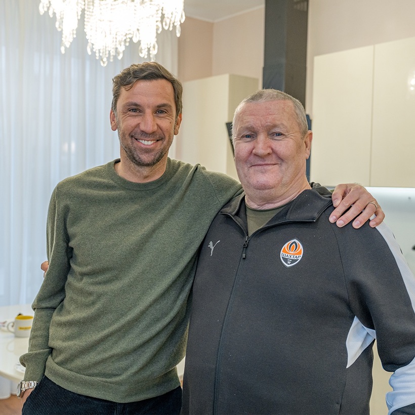 Сюрприз у день народження. Рінат Ахметов подарував дім пораненому захиснику Віталію Шумею