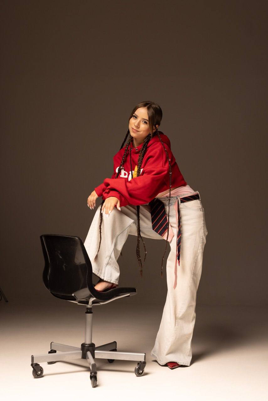 Новая Дорофеева? Почему сеть гудит о 16-летней Насте Семчук