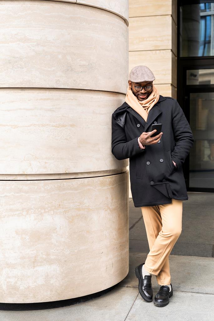 Як виглядати солідно восени: 7 трендових деталей чоловічого гардероба