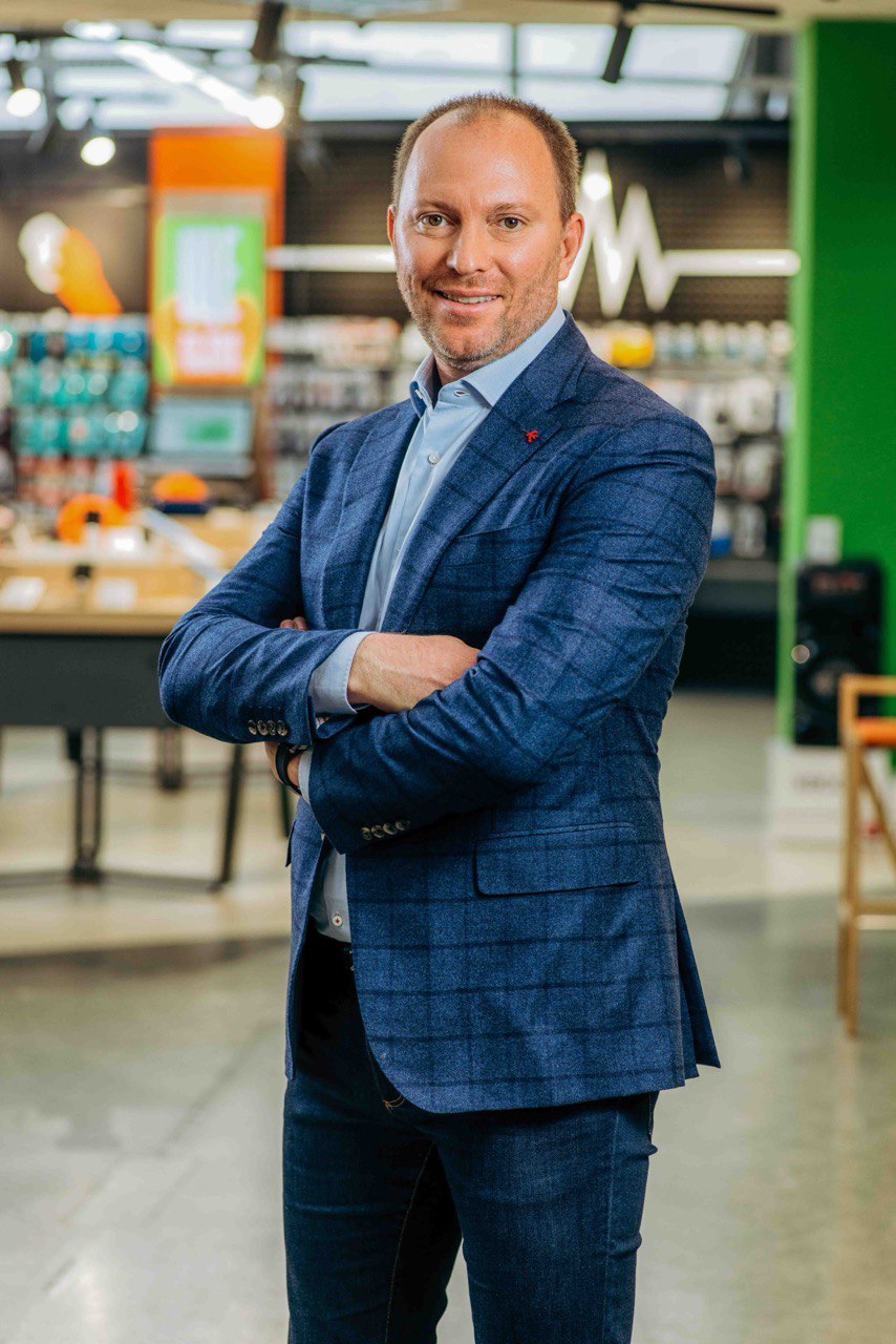 СЕО компанії COMFY Ігор Хижняк переміг у номінації "CEO року"