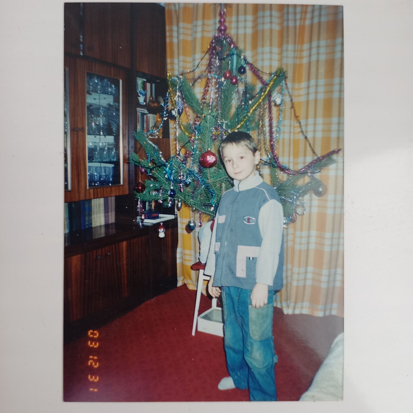 Від Barbie до парфумів Dior: що знаходили під подушкою українські зірки на День Святого Миколая