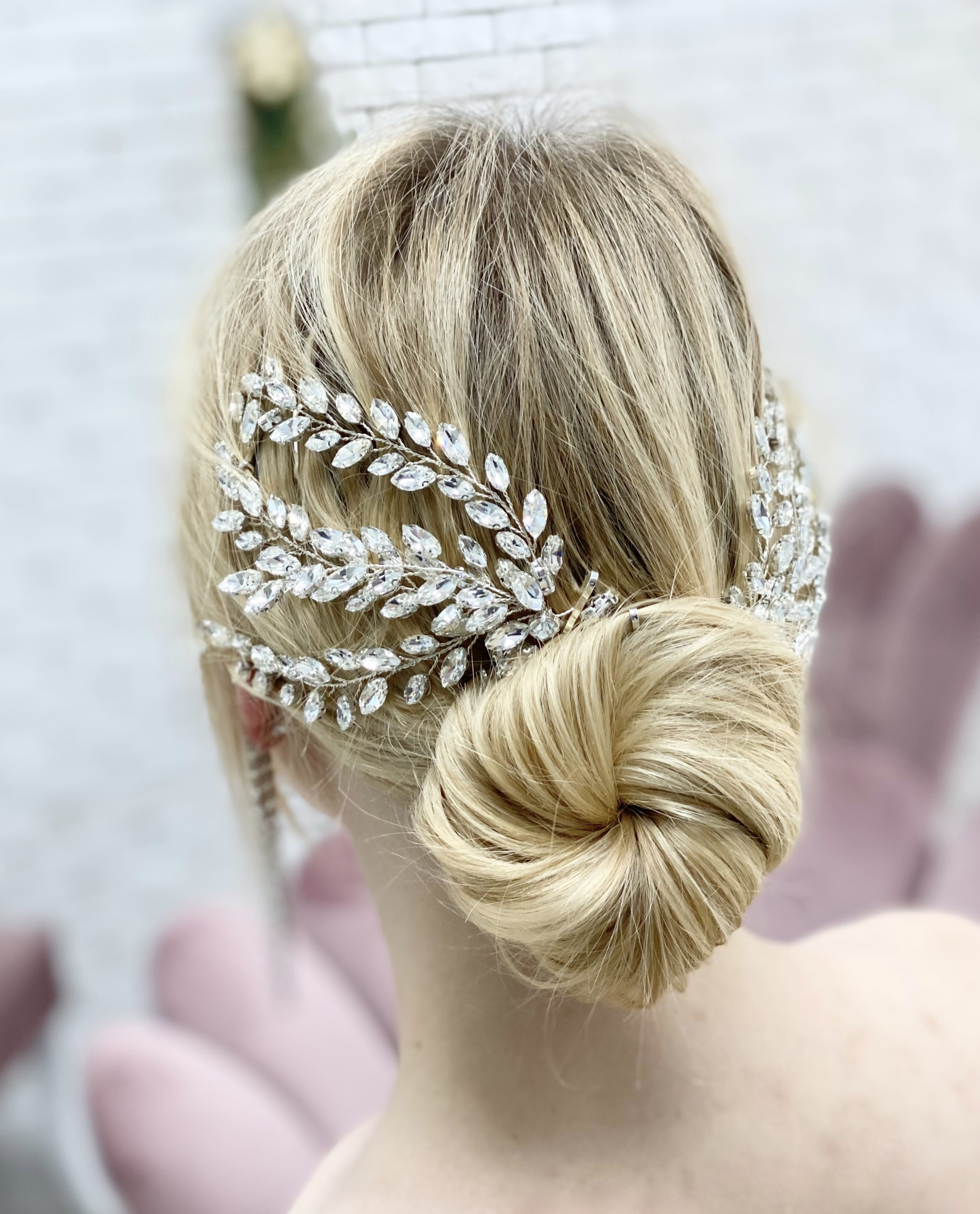 Ідеальний образ нареченої: 5 трендових аксесуарів, які перетворять твоє весілля на казку