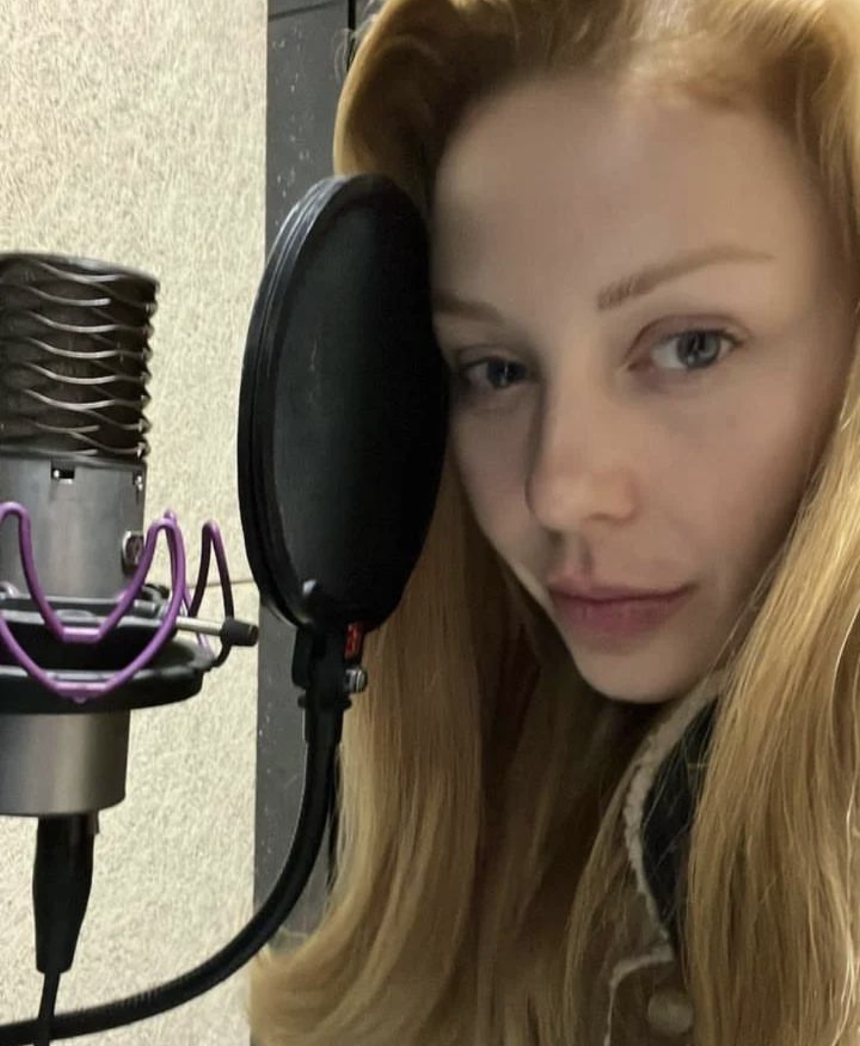 Дивіться, як насправді виглядає Тіна Кароль без макіяжу (фото)