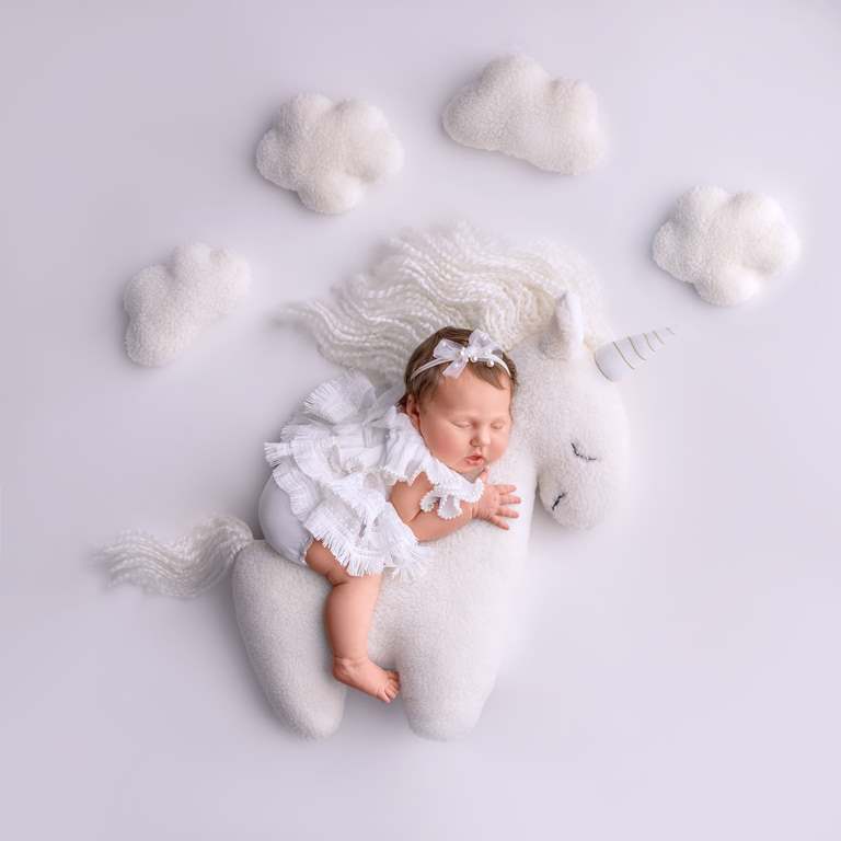 Українська співачка і зірка Playboy замилувала фото новонародженої донечки Євлалії