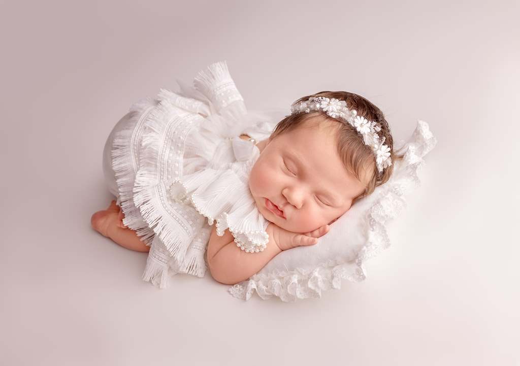 Українська співачка і зірка Playboy замилувала фото новонародженої донечки Євлалії