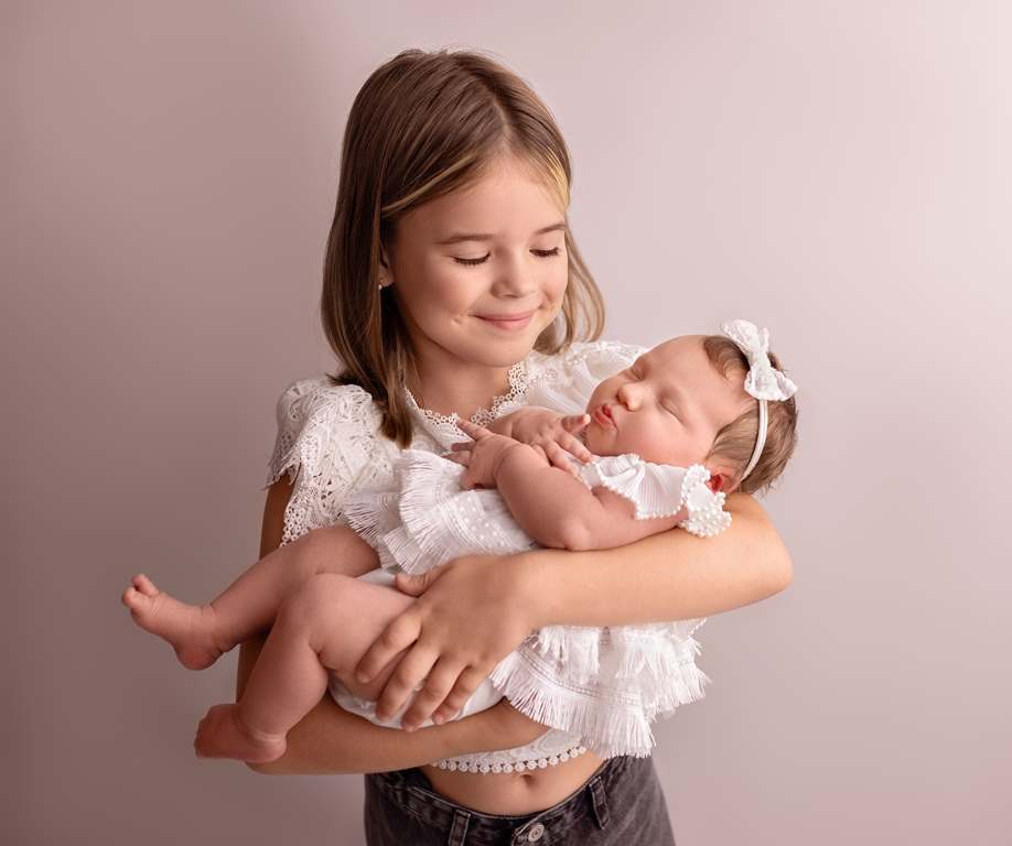 Українська співачка і зірка Playboy замилувала фото новонародженої донечки Євлалії