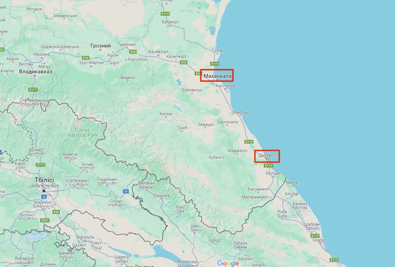 Обстріляли синагогу, церкву та поліцію: у Дагестані повідомляють про серію нападів