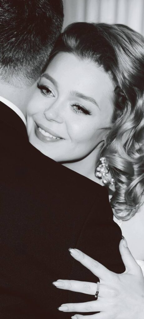 У мережу "злили" інформацію про нового чоловіка Аліни Гросу і фото з їхнього весілля