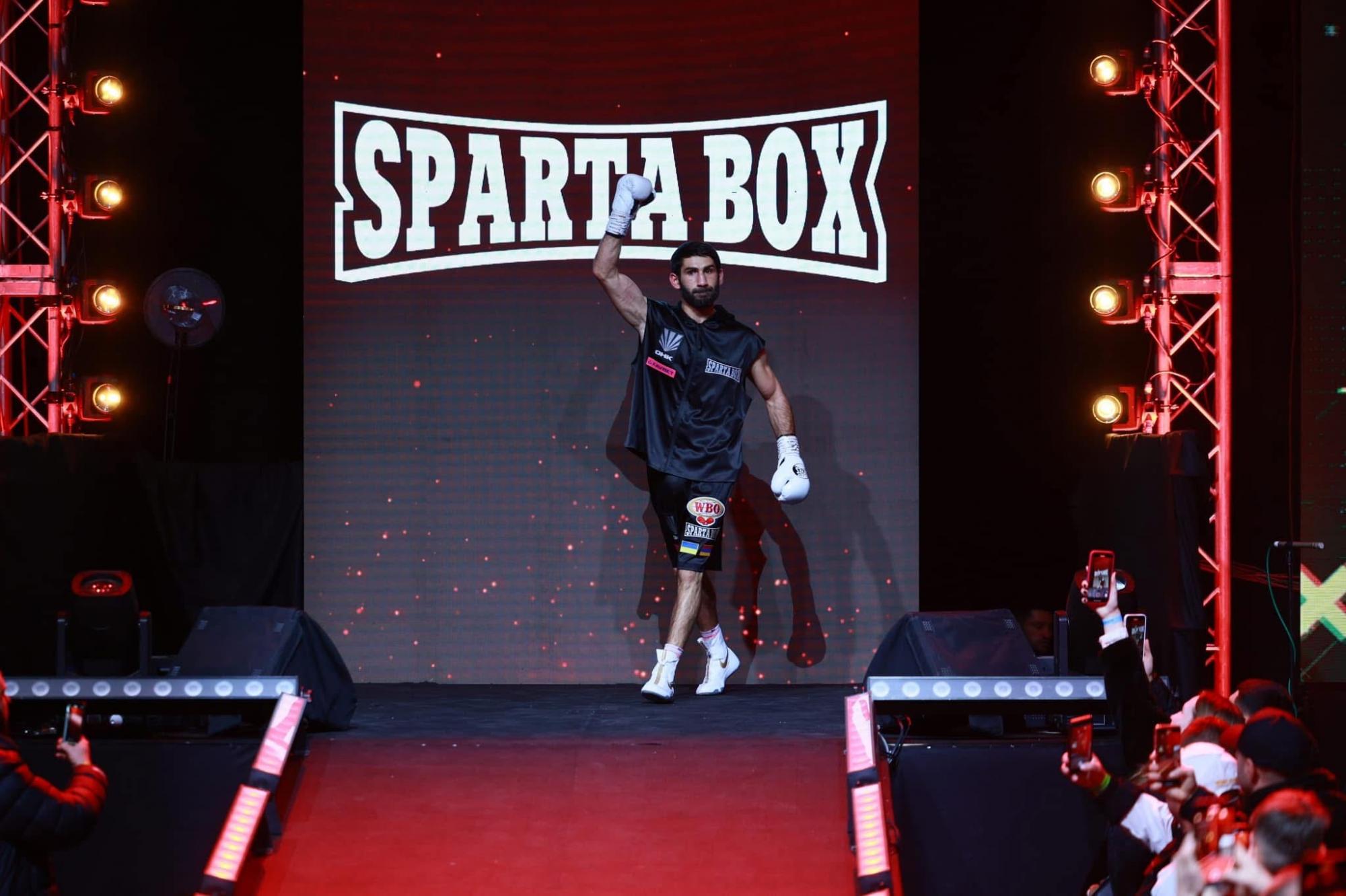 "Треба знати собі ціну". Арам Фаніян про повернення в ринг, Усика і бій з росіянином у ліфті