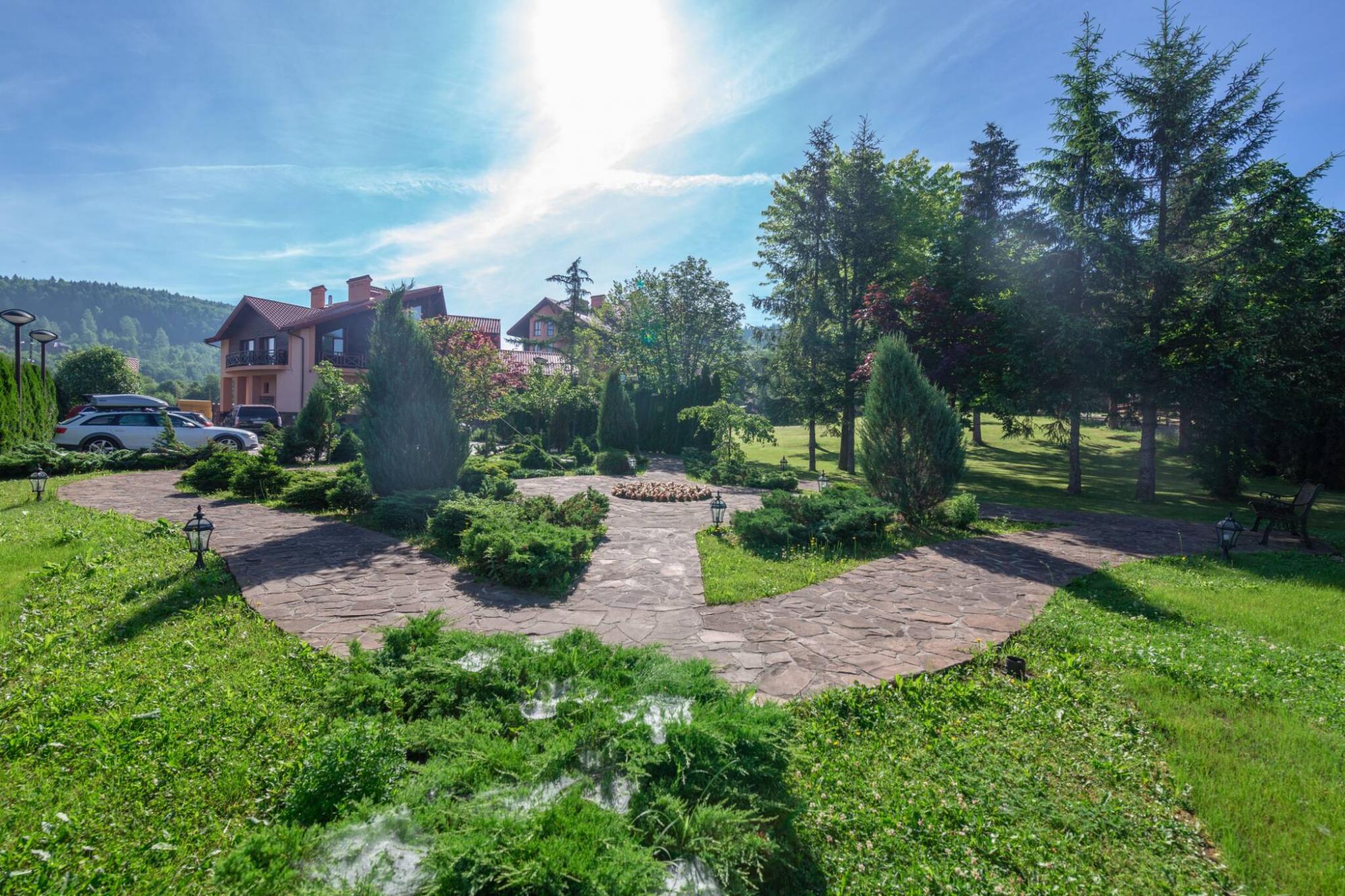 Трускавец и Сходница. Какие курорты западной Украины работают во время войны