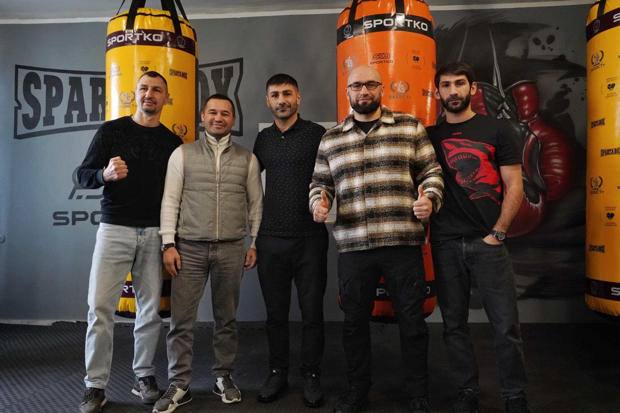 "Спорт лікує душу": у Київській обласній лікарні відкрили боксерський зал для ветеранів війни