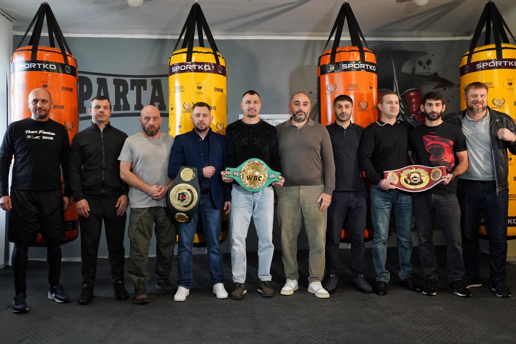 "Спорт лікує душу": у Київській обласній лікарні відкрили боксерський зал для ветеранів війни