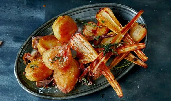 Легендарный повар Джейми Оливер раскрыл секрет идеальной жареной картошки: "Это рай!"