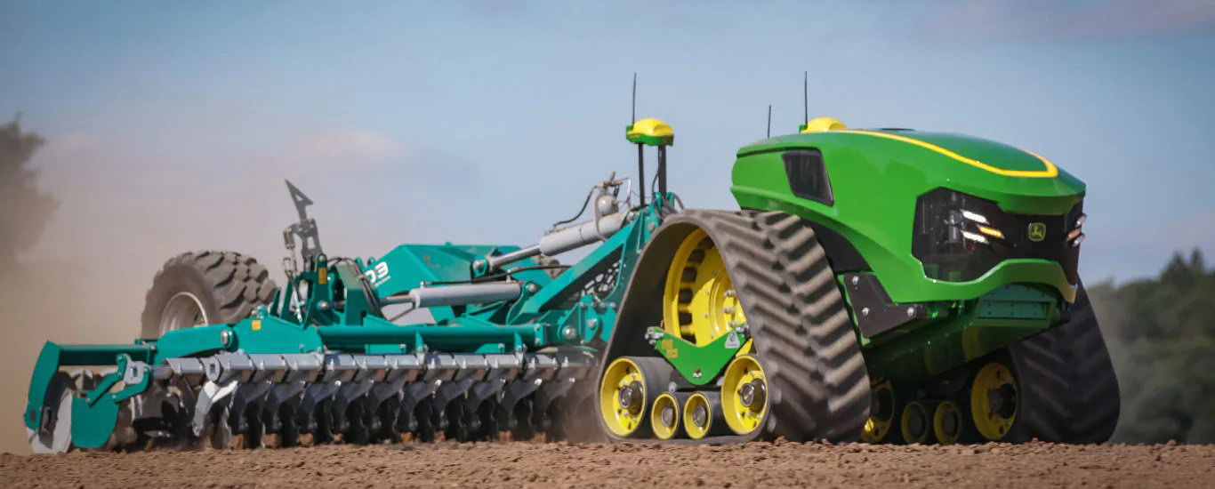 Фермер в пабе, трактор в поле: John Deere представил полностью автономный трактор