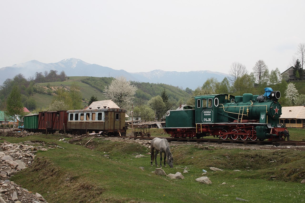 Как узкоколейные железные дороги дали развитие Закарпатью и где их увидеть сегодня: путеводитель
