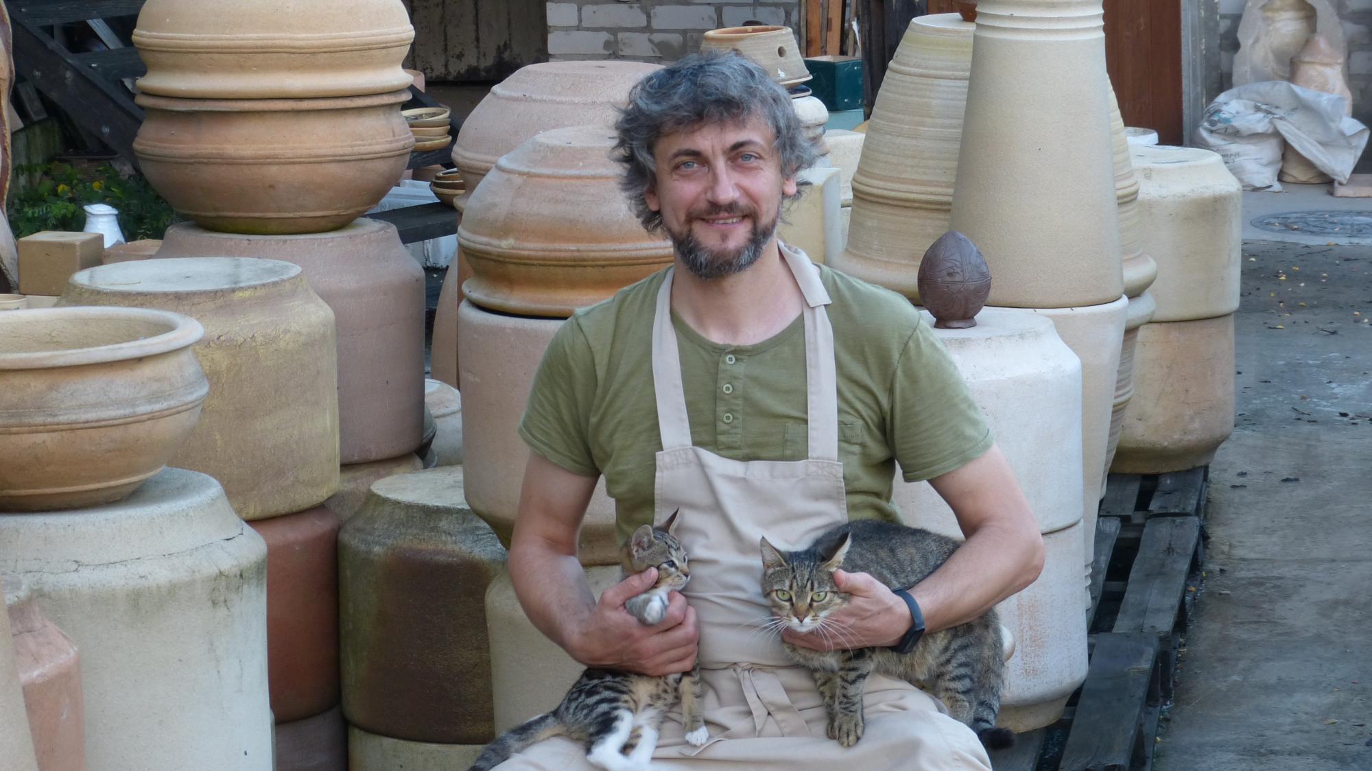 Краса з руїн. Як Сергій Горбань перетворив сміттєзвалище на сад прямо у центрі міста