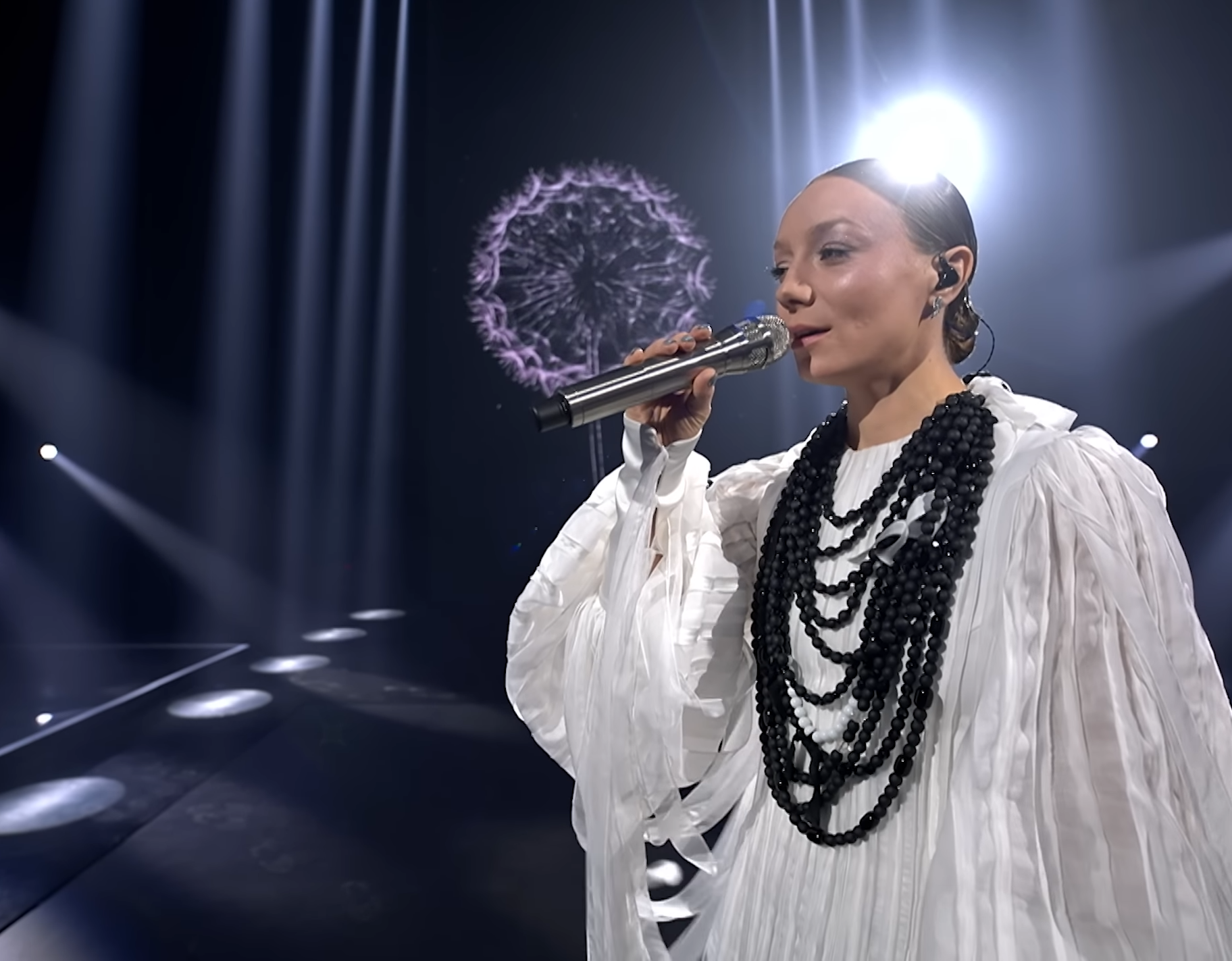 "Суми велетенські". LELÉKA приголомшила зізнанням про витрати на "Євробачення-2026"