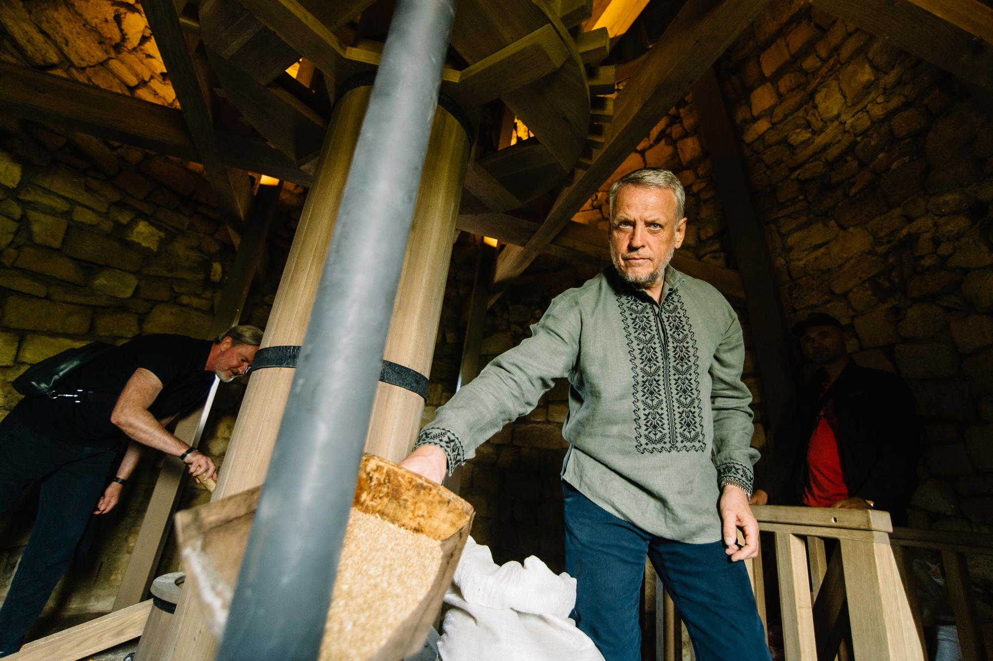 Код культури. Як Аврора, МХП і Sense Bank підтримують мистецтво і традицію