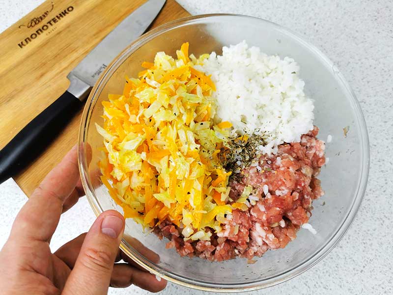 Клопотенко поделился рецептом ленивых голубцов: просто, быстро и фантастически вкусно!